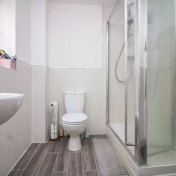 Exeter Close, Syston, LE7