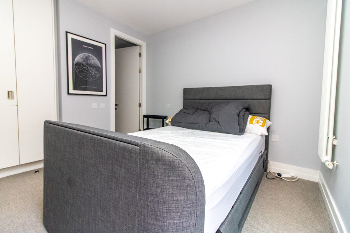 Shires Lane, Leicester, LE1