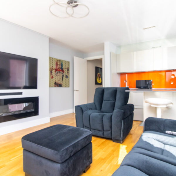 Shires Lane, Leicester, LE1