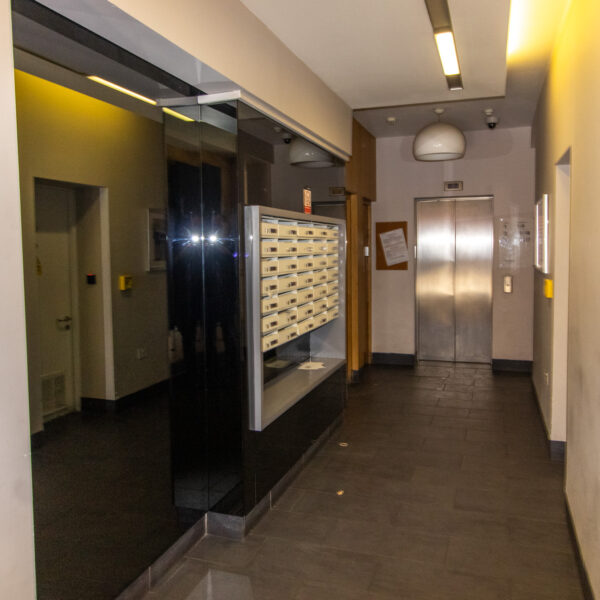 Shires Lane, Leicester, LE1