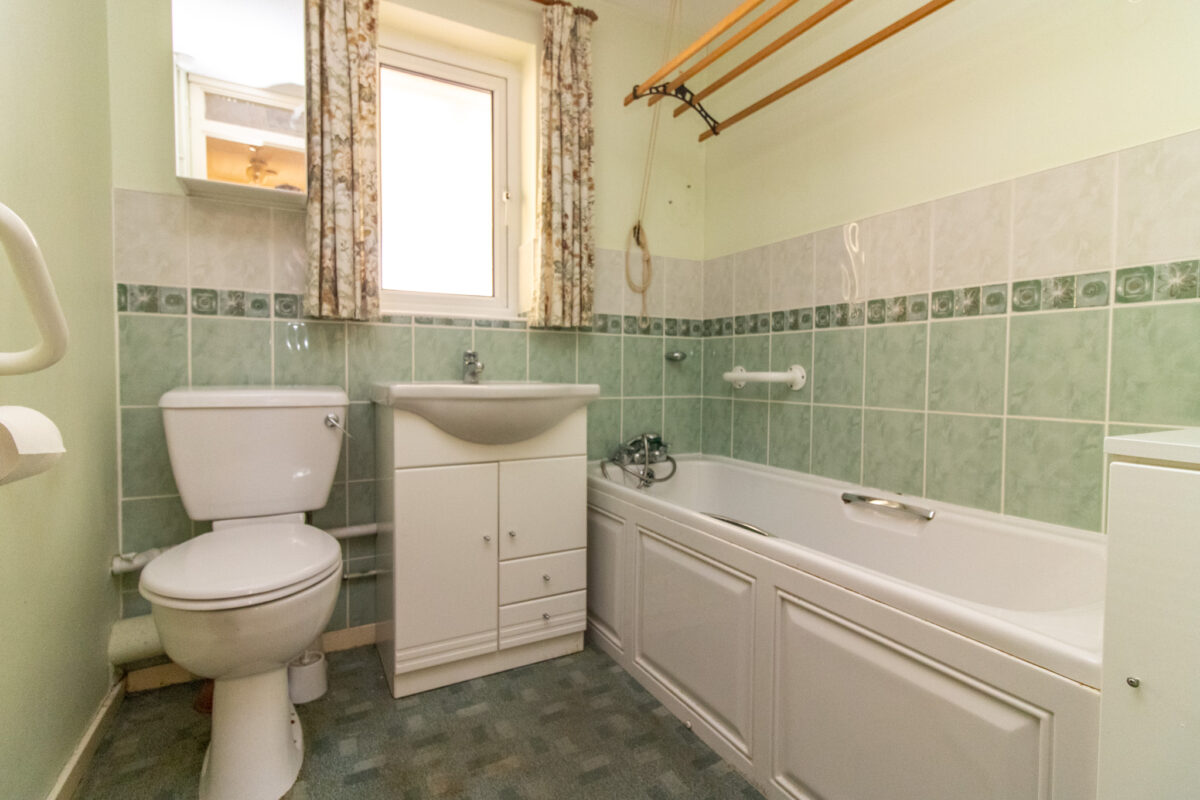 Hardwick Court, Leicester, LE3