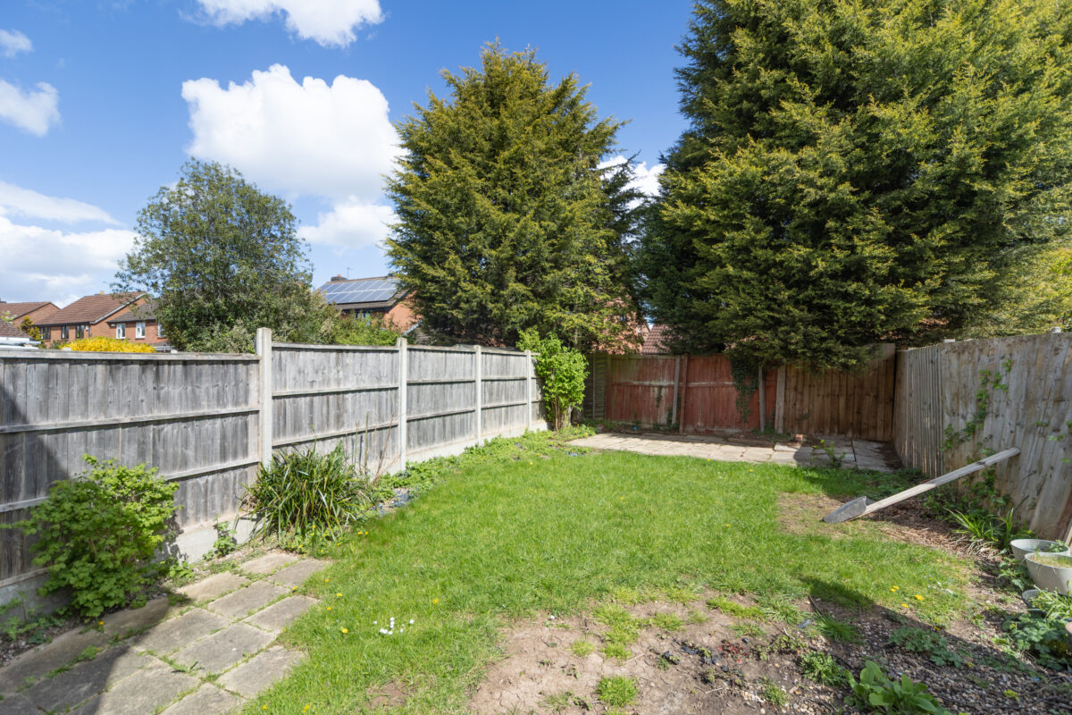 Acacia Close, Leicester Forest East, LE3