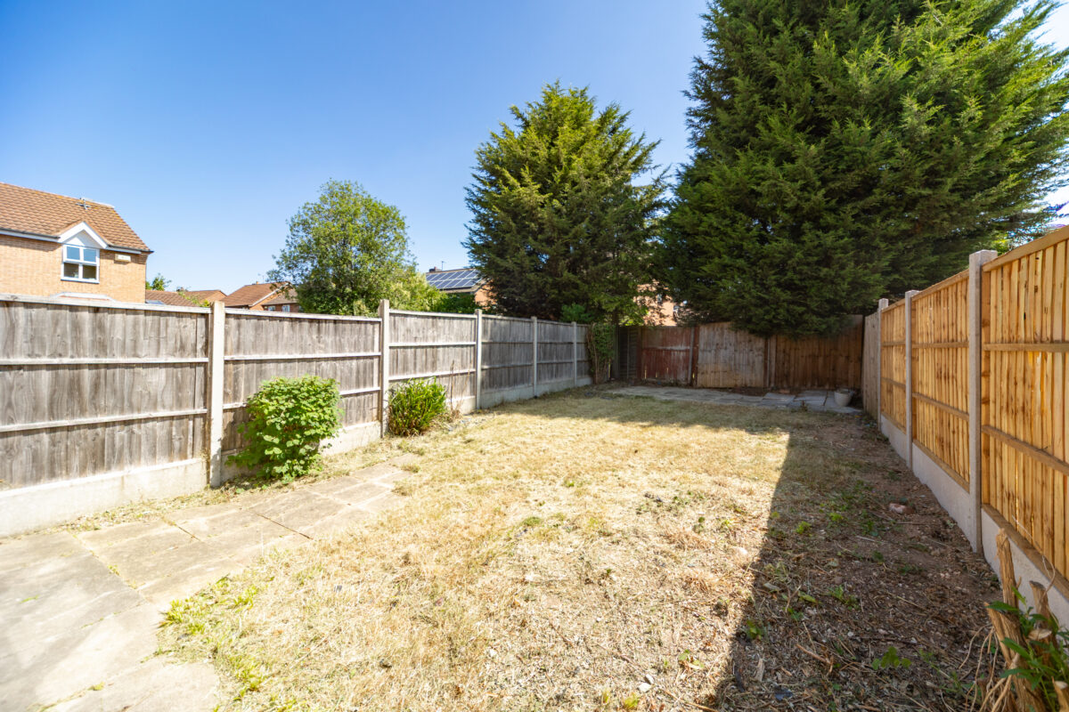 Acacia Close, Leicester Forest East, LE3