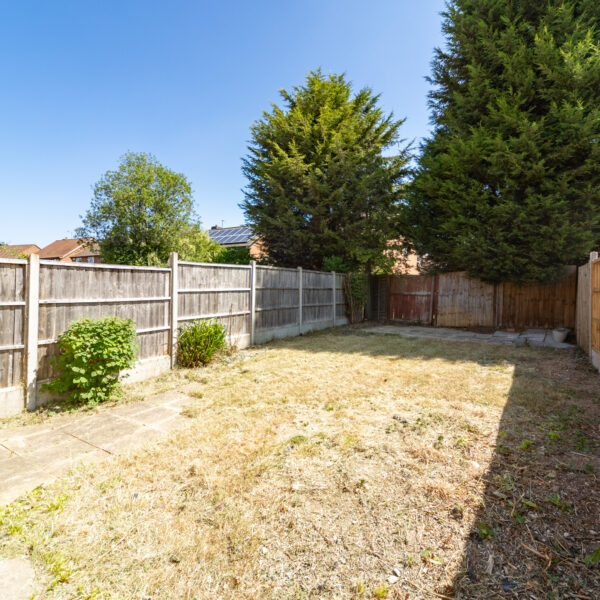 Acacia Close, Leicester Forest East, LE3