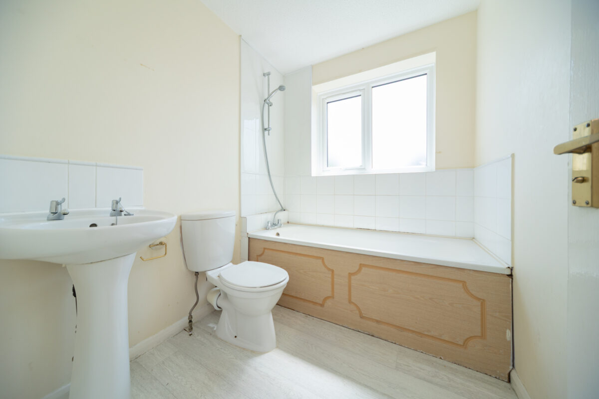 Acacia Close, Leicester Forest East, LE3