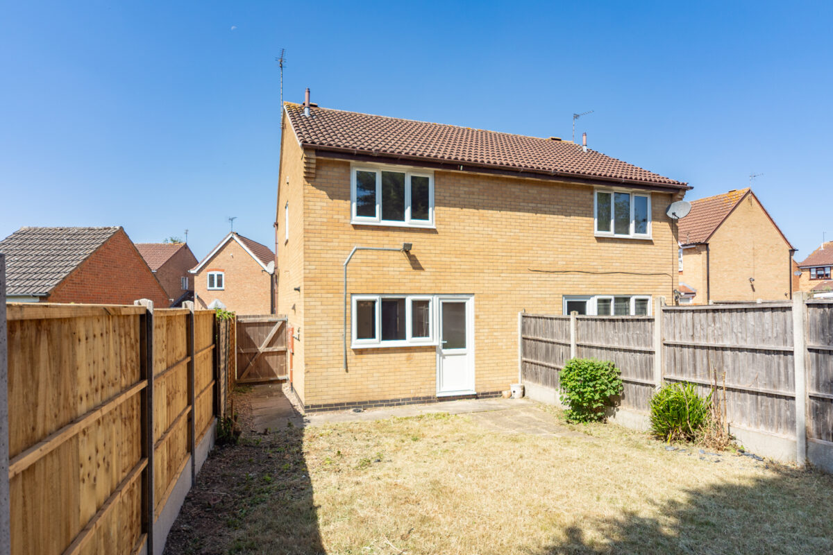 Acacia Close, Leicester Forest East, LE3