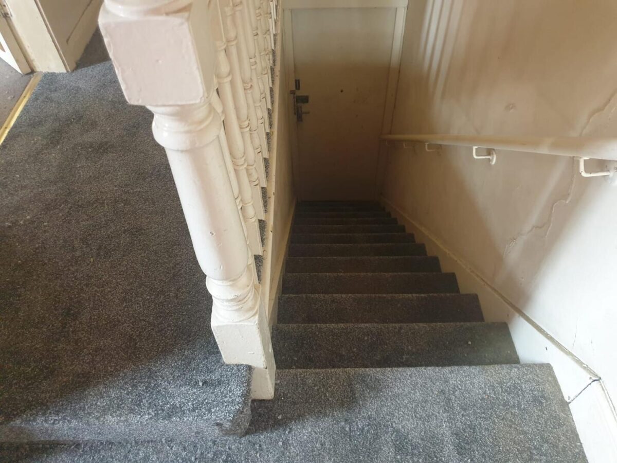 Walnut Street (FFF), Leicester