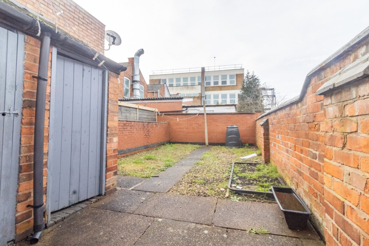 St. Saviours Road, Leicester, LE5