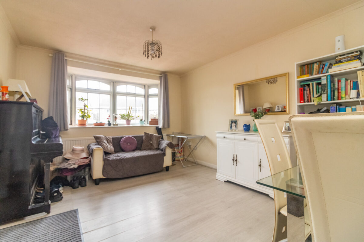 Fishponds Close, Glenfield, LE3