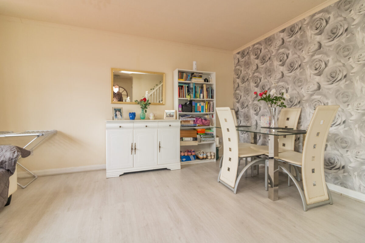 Fishponds Close, Glenfield, LE3