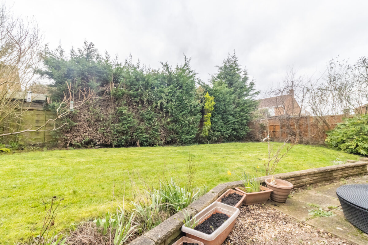 Fishponds Close, Glenfield, LE3