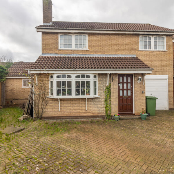 Fishponds Close, Glenfield, LE3