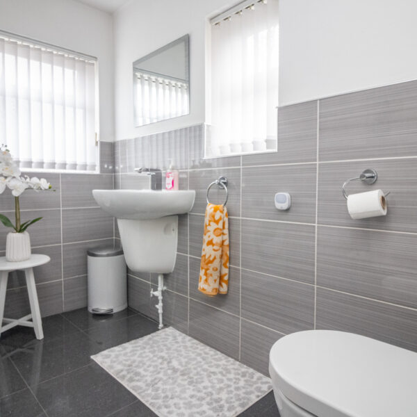 Barton Road, Leicester, LE3