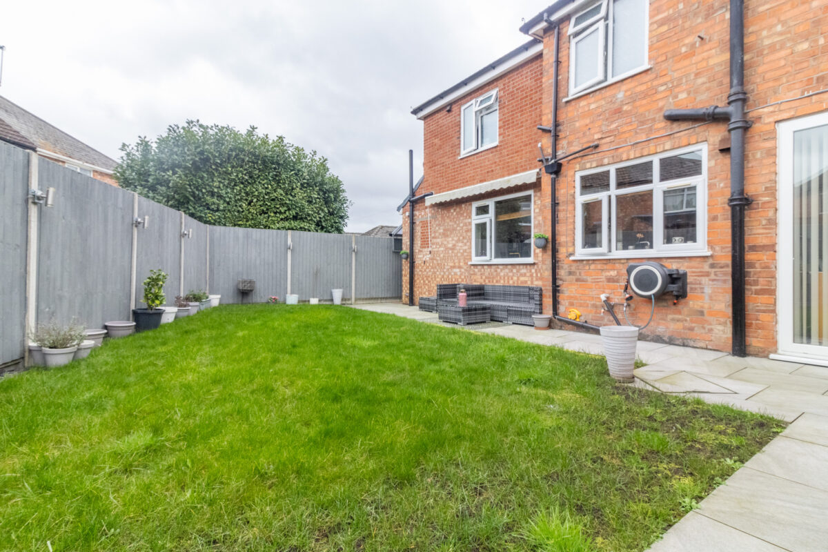 Barton Road, Leicester, LE3