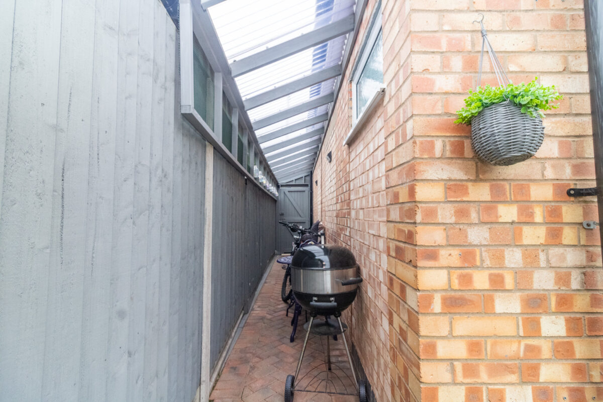 Barton Road, Leicester, LE3