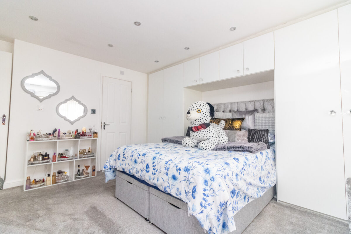 Barton Road, Leicester, LE3