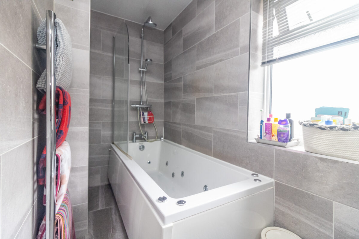 Barton Road, Leicester, LE3