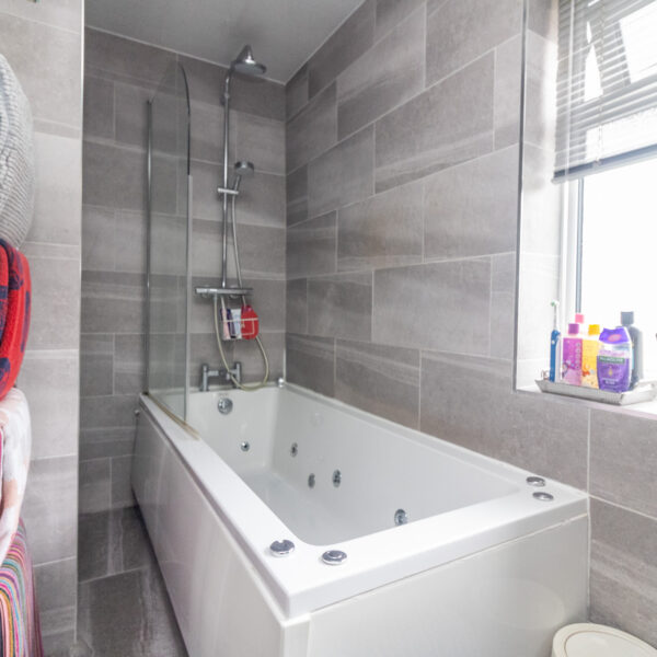 Barton Road, Leicester, LE3