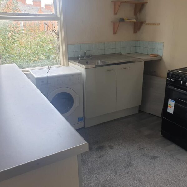 Walnut Street (FFF), Leicester