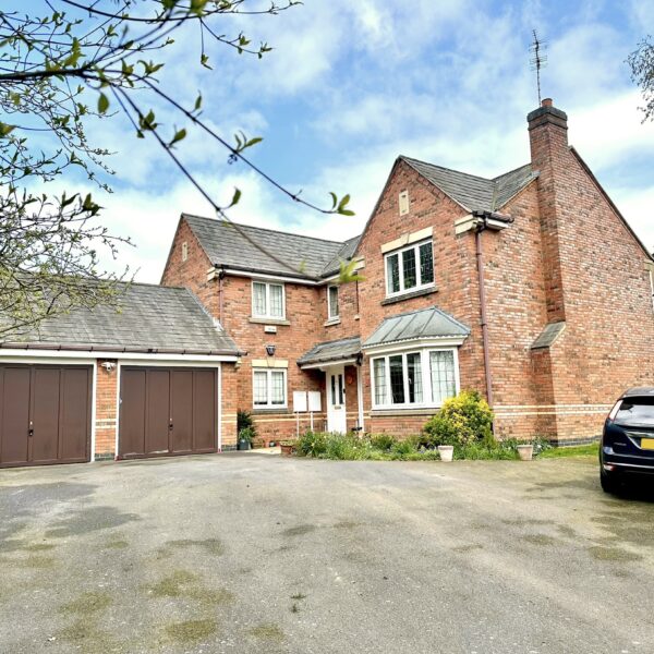 Stelle Way, Glenfield, LE3