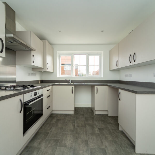 Baily Road, Loughborough, LE12