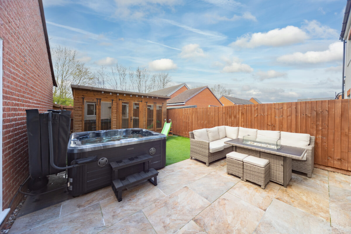 Woodpecker Way, Shepshed, LE12