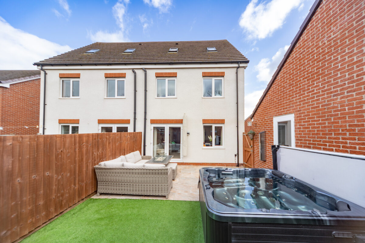 Woodpecker Way, Shepshed, LE12