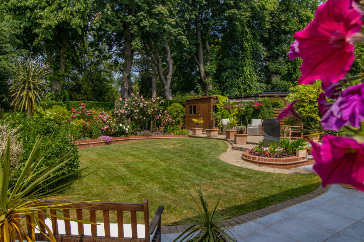 Newstead Avenue, Bushby, LE7