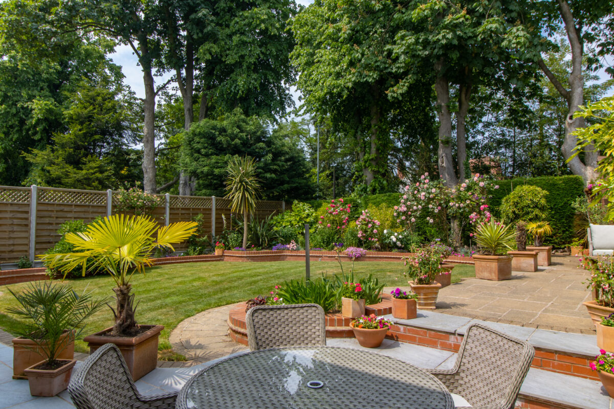 Newstead Avenue, Bushby, LE7