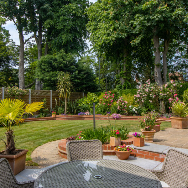 Newstead Avenue, Bushby, LE7