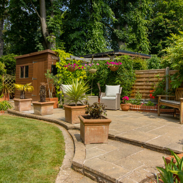 Newstead Avenue, Bushby, LE7