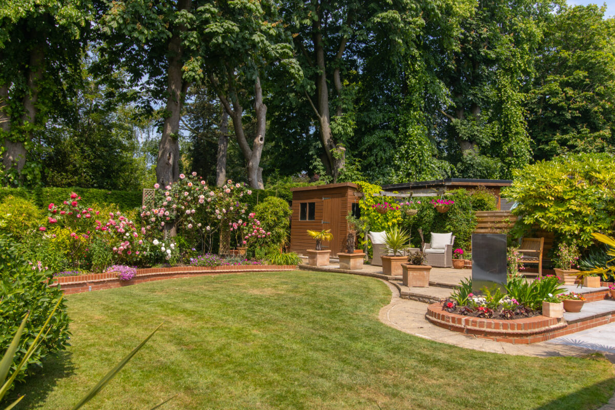 Newstead Avenue, Bushby, LE7