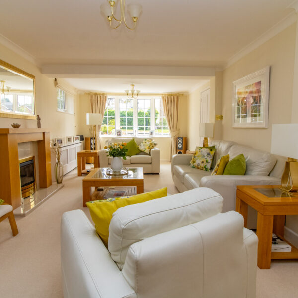 Newstead Avenue, Bushby, LE7