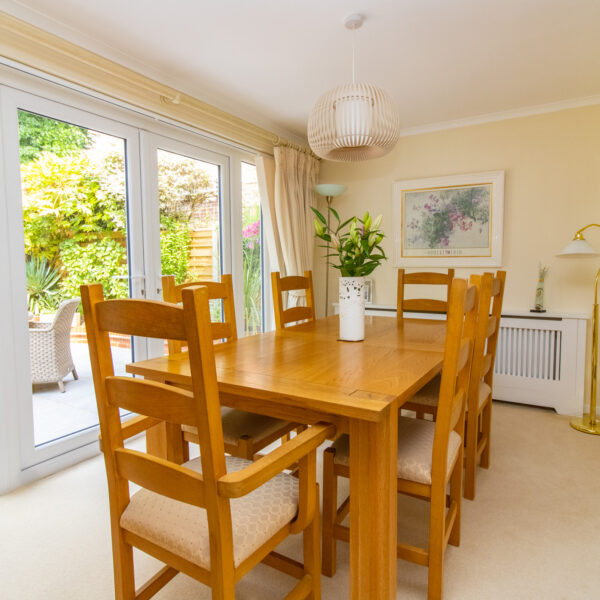 Newstead Avenue, Bushby, LE7