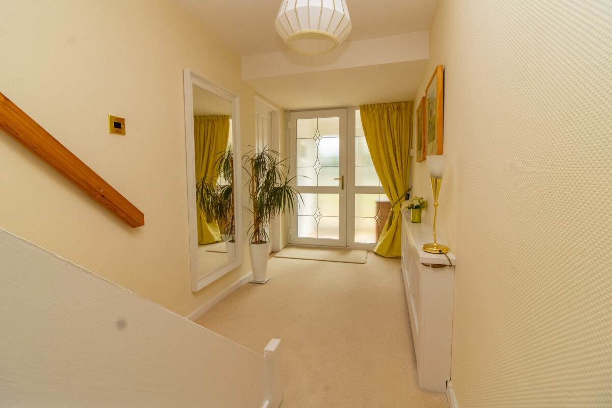 Newstead Avenue, Bushby, LE7