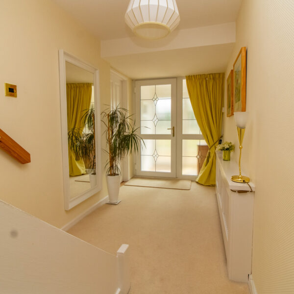 Newstead Avenue, Bushby, LE7