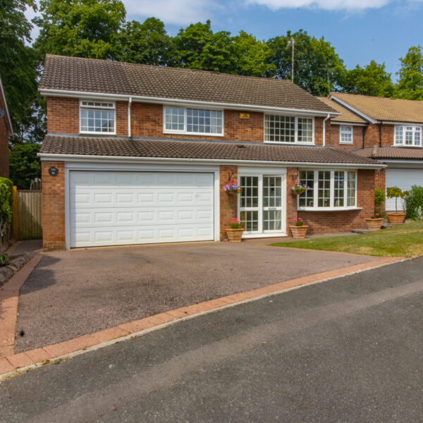 Newstead Avenue, Bushby, LE7