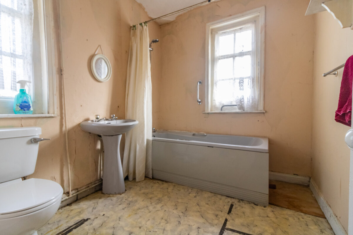 Hallam Crescent East, Leicester, LE3