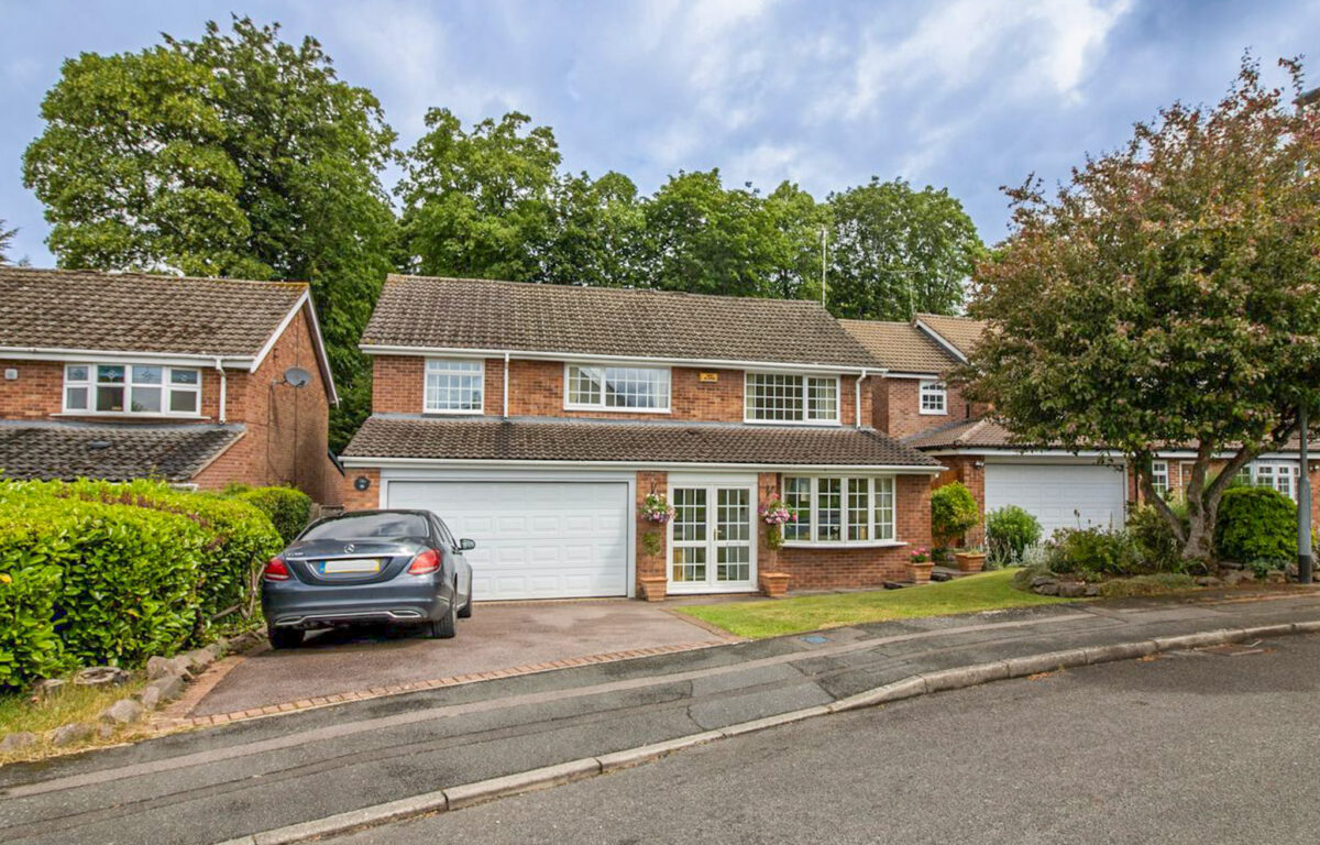 Newstead Avenue, Bushby, LE7