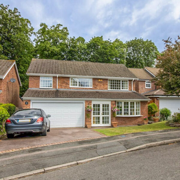 Newstead Avenue, Bushby, LE7