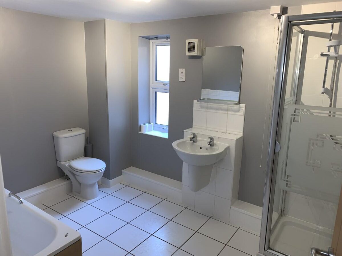 New Walk Central, 79 Princess Road East