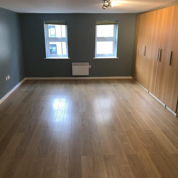 New Walk Central, 79 Princess Road East