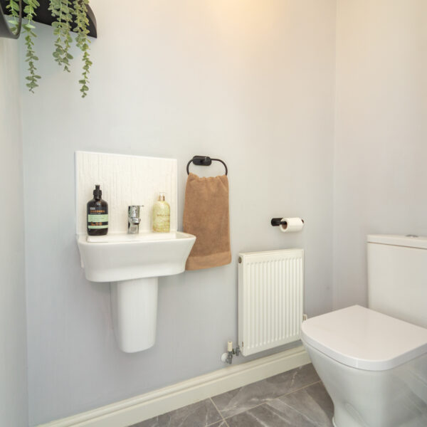 Glen Road, Loughborough, LE11