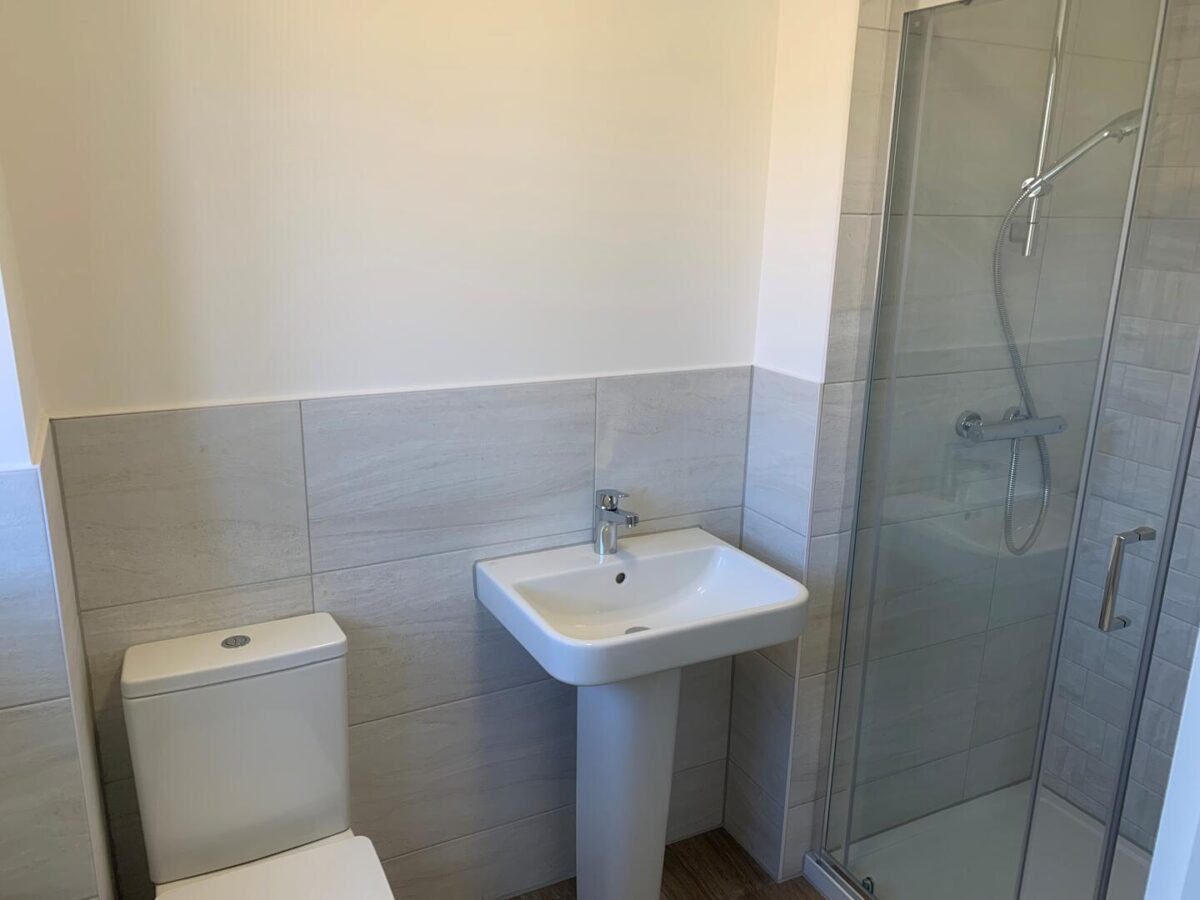 Chester Avenue, Rothley