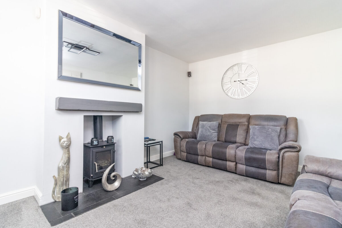 Central Avenue, Syston, LE7