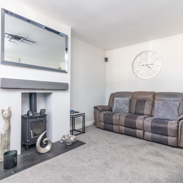 Central Avenue, Syston, LE7