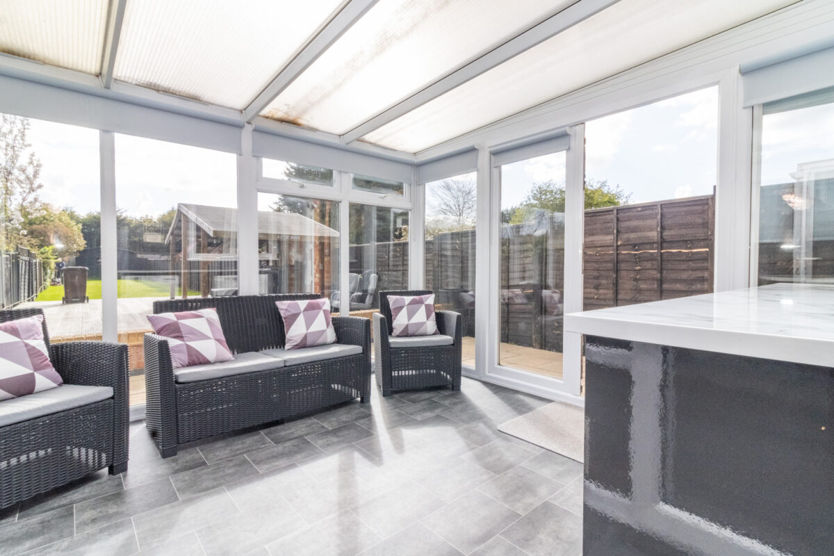 Central Avenue, Syston, LE7