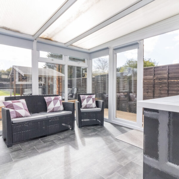 Central Avenue, Syston, LE7