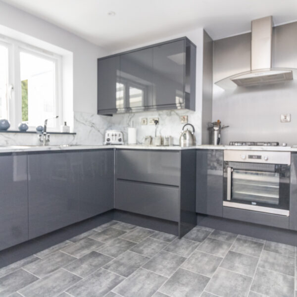 Central Avenue, Syston, LE7