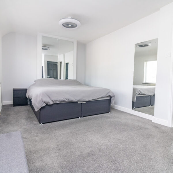 Central Avenue, Syston, LE7